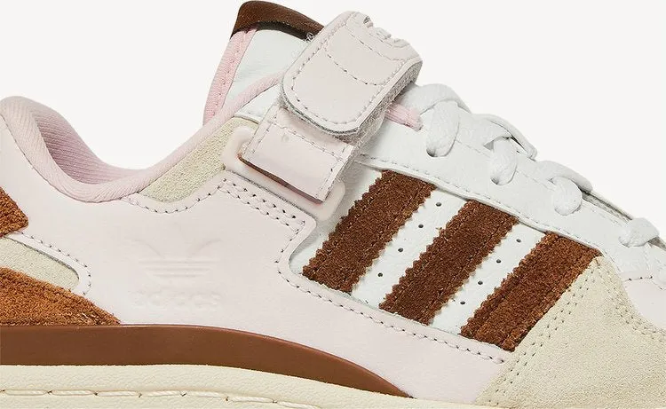 Adidas Wmns Forum Low 'Chocolate to my Strawberry' sneakers, cream