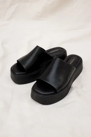 COURTNEY SLIDES