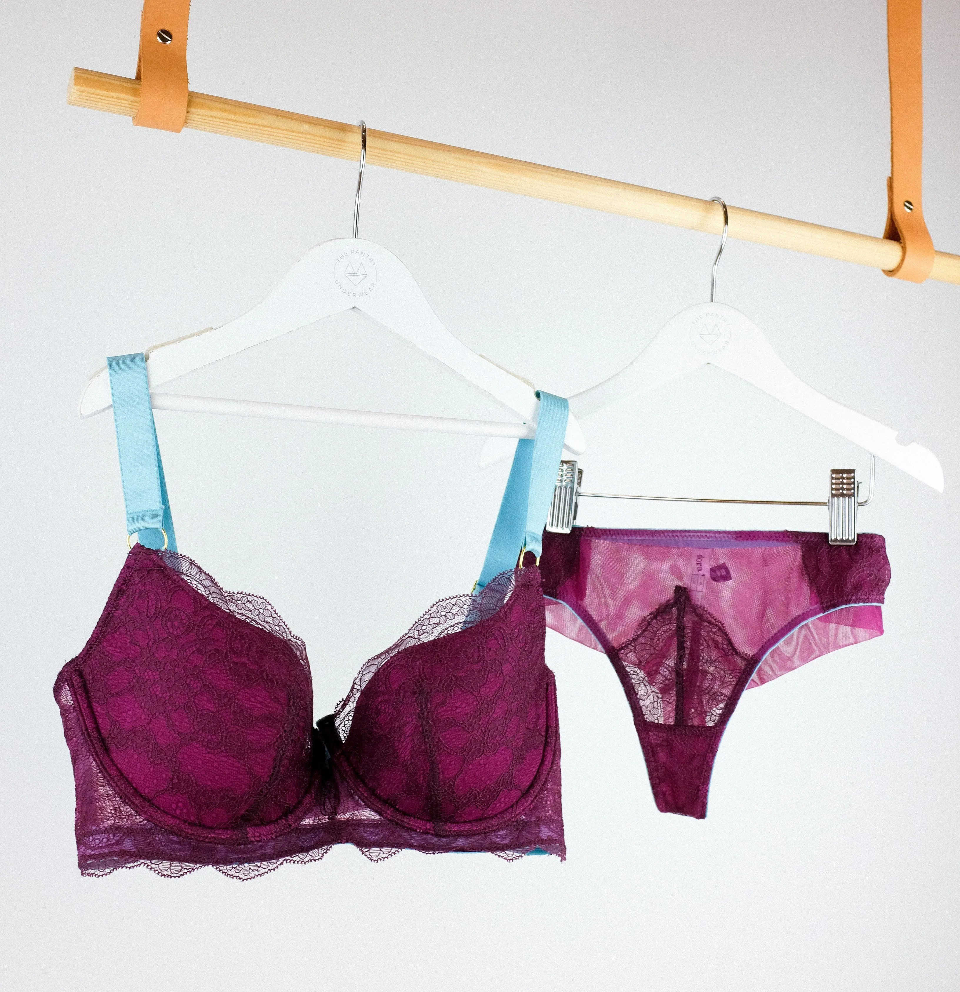 Mulberry mesh w. plum & turquoise padded balconette bra